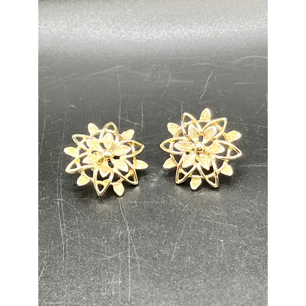 Brushed Gold Tone Flower Snowflake Clip On Vtg Earrings‎ Women's Fashion Jewelry